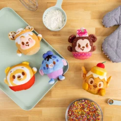 Disneyland Petite Peluche Mystère Façon Viennoiserie Disney Munchlings 10 Disneyland Petite Peluche Mystère Façon Viennoiserie Disney Munchlings -Disney 412343248467 3