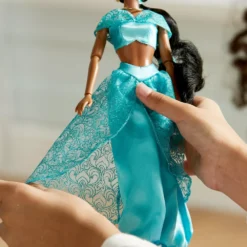 Disney Store Poupée Classique Jasmine, Aladdin 11 Disney Store Poupée Classique Jasmine, Aladdin -Disney 460011772448 3