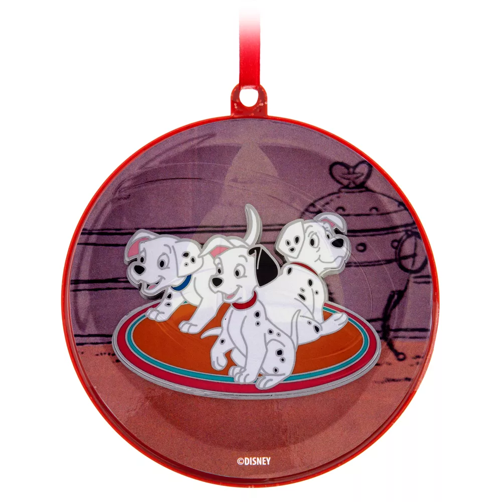 Disney Store Ensemble Décoration à Suspendre, Pin's Et Objet Mystère 101 Dalmatiens 3 Disney Store Ensemble Décoration à Suspendre, Pin's Et Objet Mystère 101 Dalmatiens