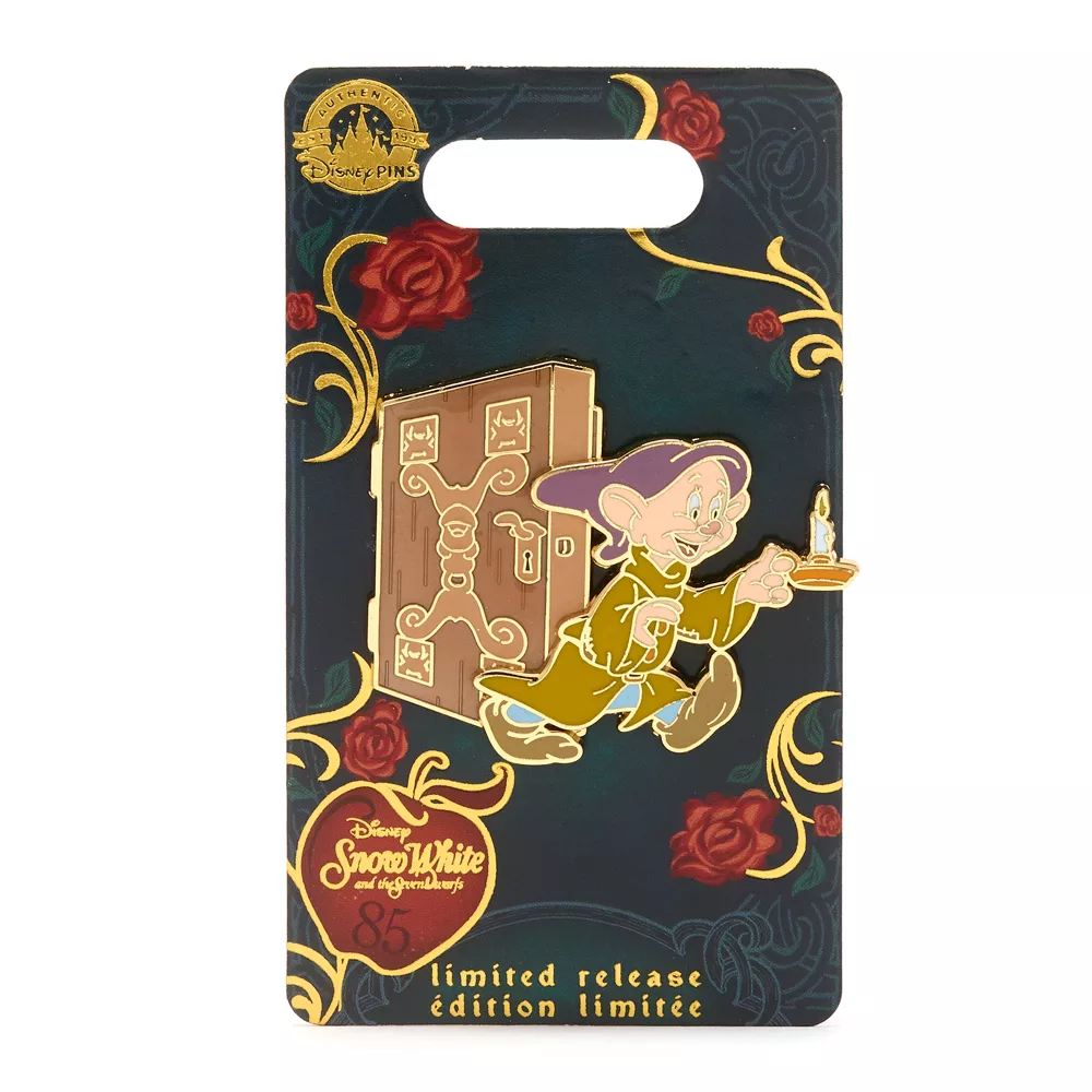 Disney Store Pin's Simplet En édition Limitée, Blanche Neige Et Les Sept Nains 4 Disney Store Pin's Simplet En édition Limitée, Blanche Neige Et Les Sept Nains – Image 2